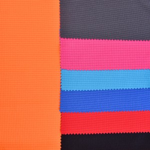 72F DOBBY SQUARES 130-140GSM 150-160CM